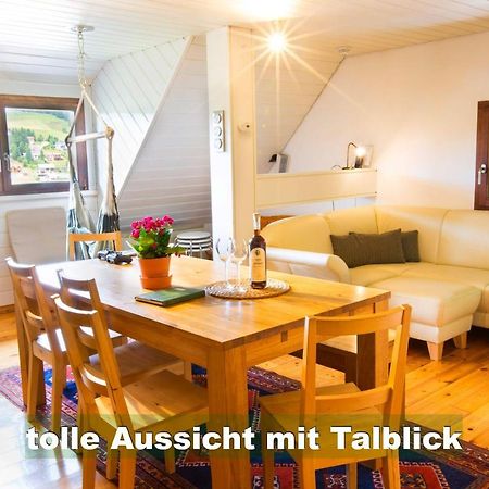 Wohlfuehl-Ferienwohnung 80 Qm, 8 Personen, Aussicht & Heimkino Todtnau Exteriör bild