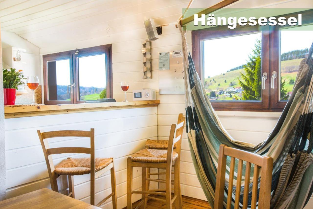 Wohlfuehl-Ferienwohnung 80 Qm, 8 Personen, Aussicht & Heimkino Todtnau Exteriör bild
