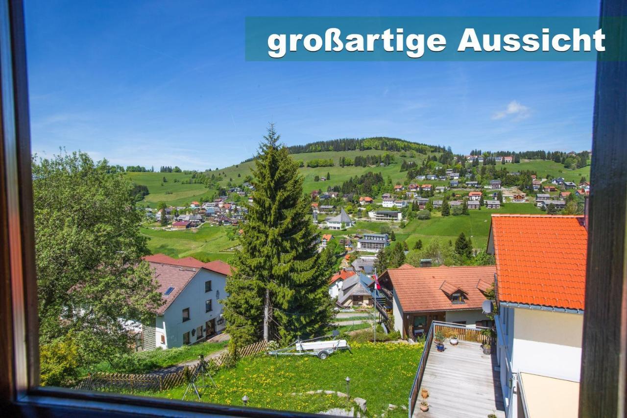 Wohlfuehl-Ferienwohnung 80 Qm, 8 Personen, Aussicht & Heimkino Todtnau Exteriör bild